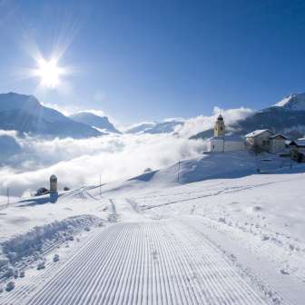 Der Schlittelweg direkt vom Restaurant Muntsulej in Mathon