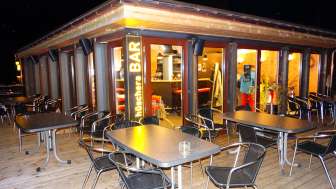 Die Hüschera Bar in Splügen