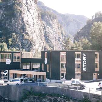STORY Thusis am Unteren Rosenbühl